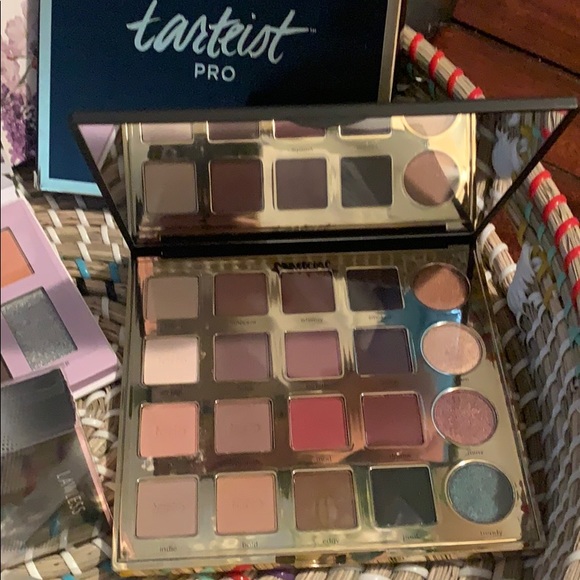 Beauty Bundle! - Picture 3 of 4